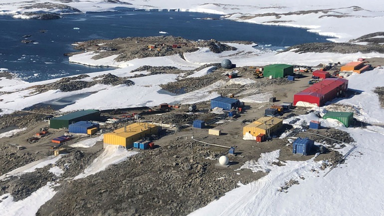 Ο εμβολιασμός για τον νέο κορωνοϊό έφθασε στην Ανταρκτική