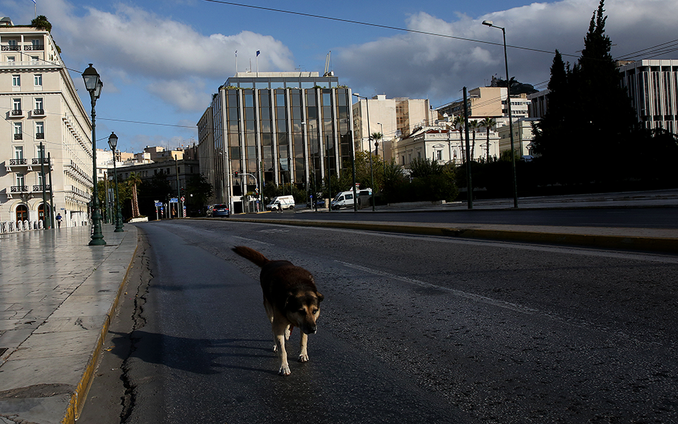 Οι πρώτες ώρες του lockdown στην Αθήνα | Η ΚΑΘΗΜΕΡΙΝΗ