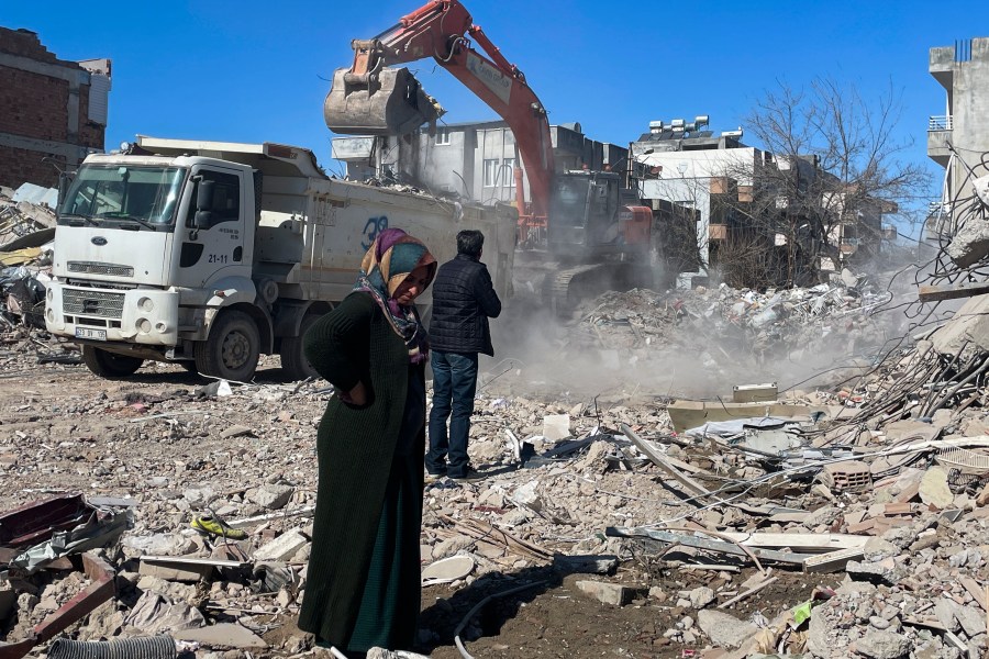 Σεισμός: Πάνω από 46.000 οι νεκροί σε Τουρκία και Συρία – Δεν εγκαταλείπουν τις προσπάθειες διάσωσης τα συνεργεία-1
