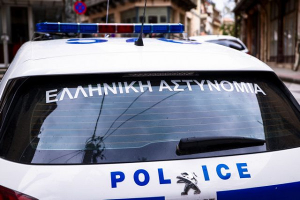 Τρίχρονο παιδάκι τραυματίστηκε σε τροχαίο στο Ζεφύρι με οδηγό που διέφυγε